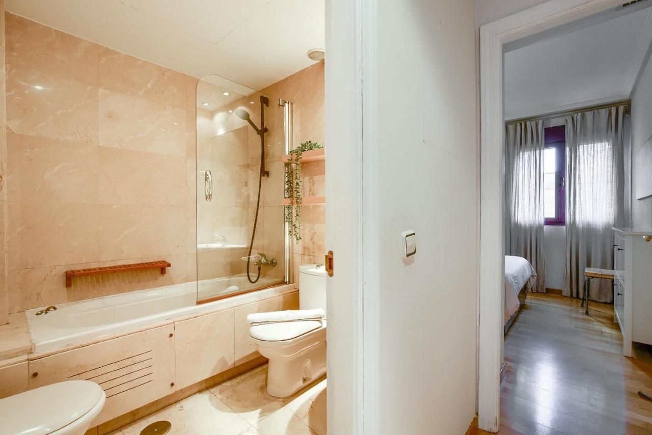 Apartamento En Chamberi Con Piscina - Lovely Apartment In The City Center With Swimming Pool Madrid Dış mekan fotoğraf