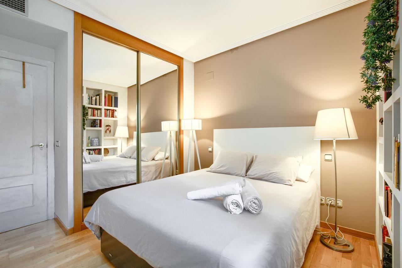 Apartamento En Chamberi Con Piscina - Lovely Apartment In The City Center With Swimming Pool Madrid Dış mekan fotoğraf