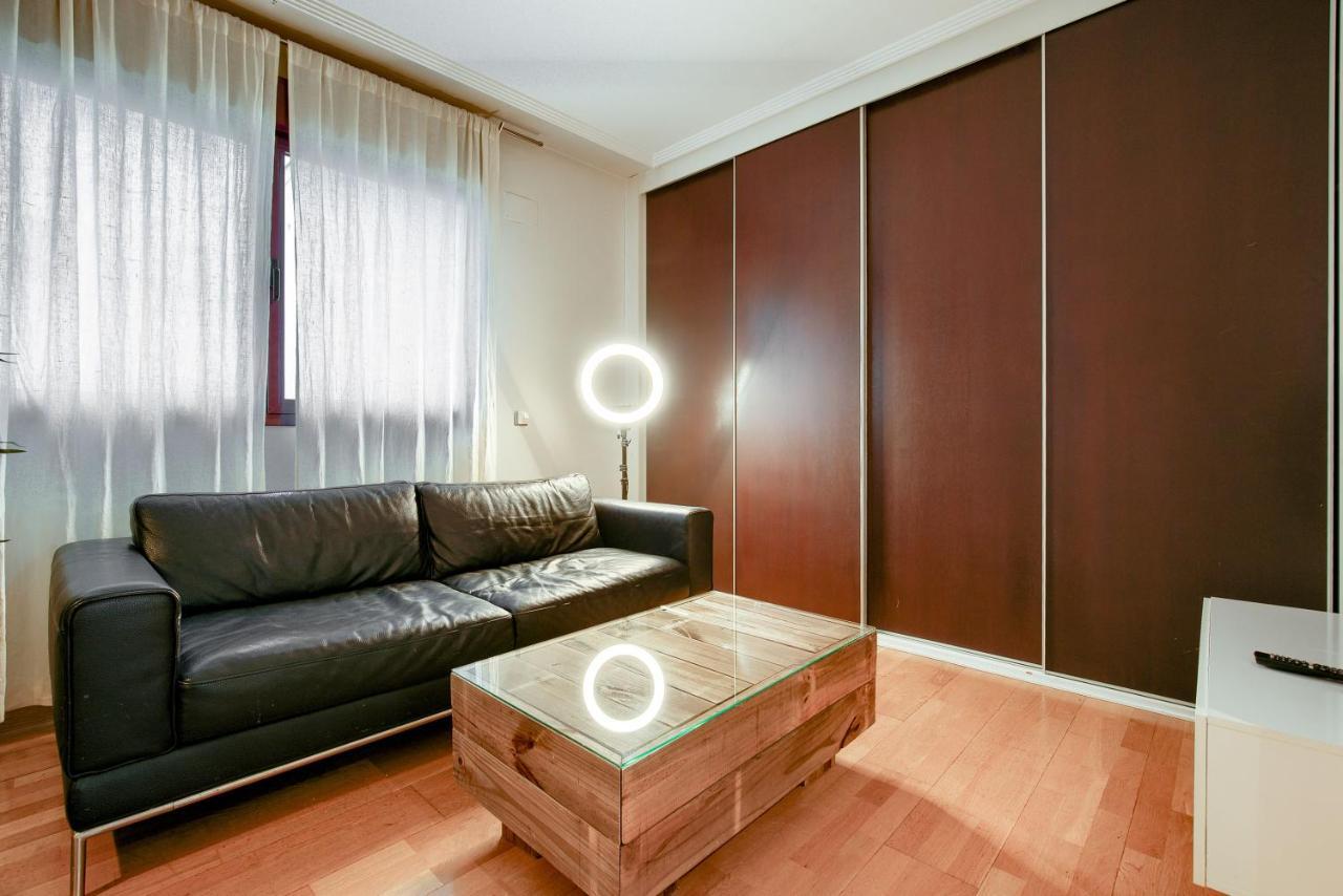 Apartamento En Chamberi Con Piscina - Lovely Apartment In The City Center With Swimming Pool Madrid Dış mekan fotoğraf