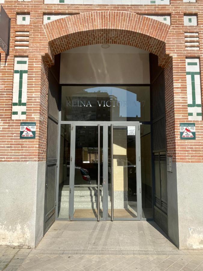 Apartamento En Chamberi Con Piscina - Lovely Apartment In The City Center With Swimming Pool Madrid Dış mekan fotoğraf